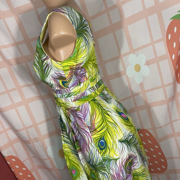 Nanette Lepore Peacock Print Dress W/Pockets Sz 6 Green Multi Lined Pleated - Picture 10 of 11